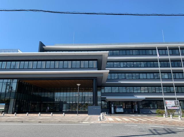 米原市役所米原庁舎：313m