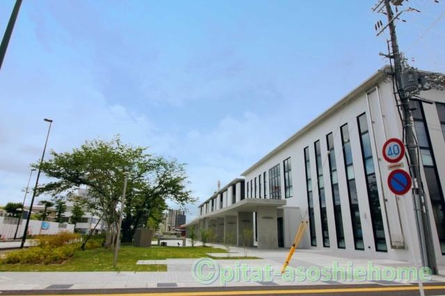 長浜市立長浜図書館：3221m