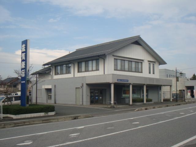滋賀銀行：1300m
