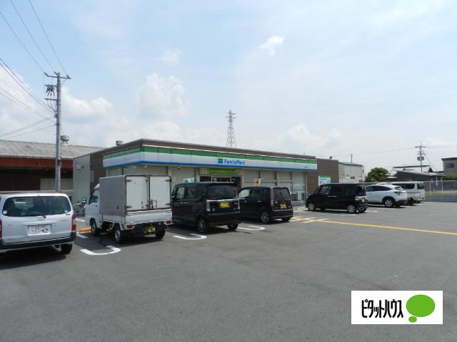 ファミリーマート武佐北店：184m