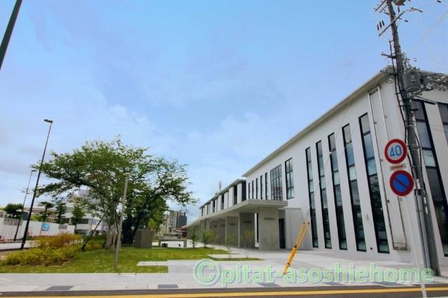 長浜市立長浜図書館：1779m