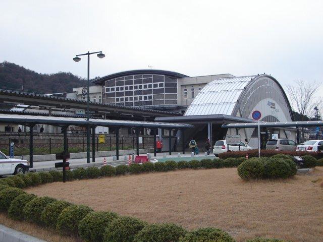 能登川駅(JR西日本　東海道本線)：1072m