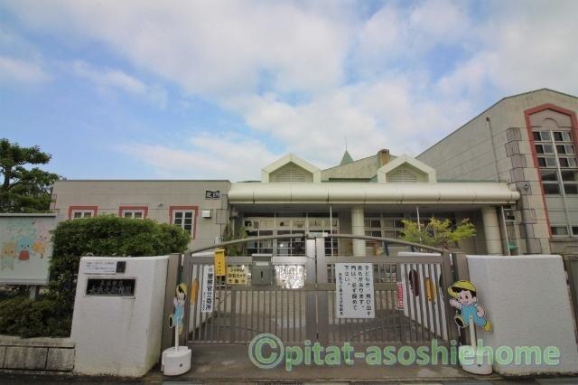 長浜市立長浜北幼稚園：627m