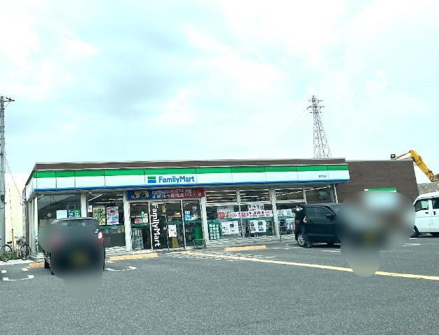 ファミリーマート武佐北店：327m