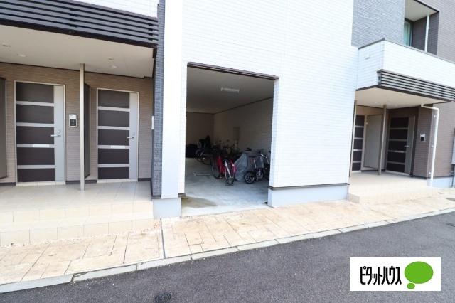 近江八幡市千僧供町アパート その他