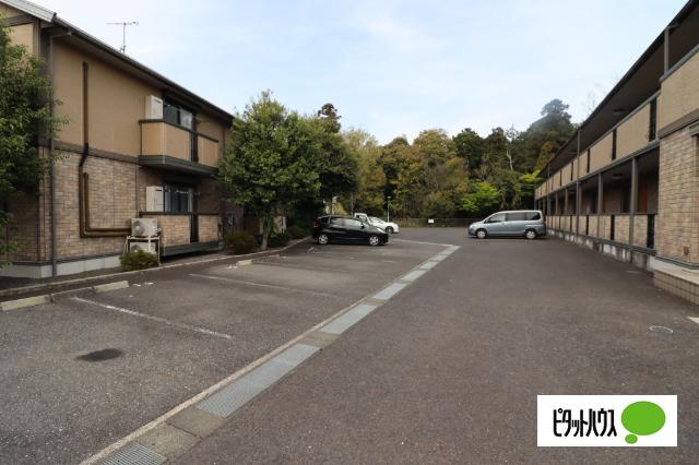 野洲市野洲アパート 駐車場