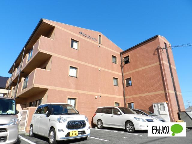 近江八幡市西本郷町東マンション 駐車場