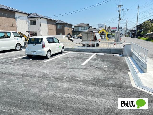 近江八幡市千僧供町アパート 駐車場