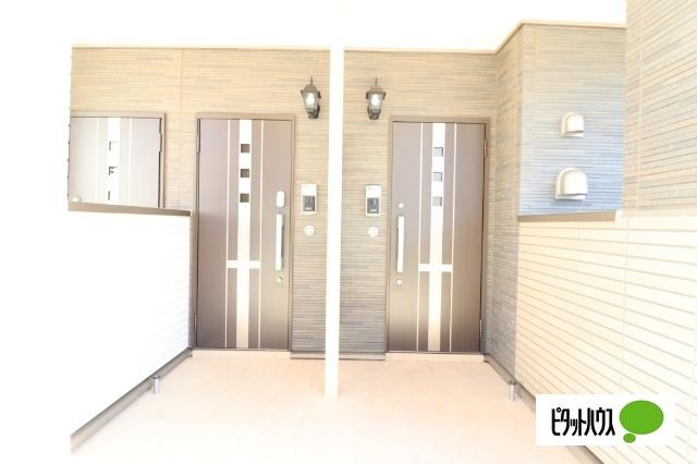 近江八幡市武佐町アパート エントランス