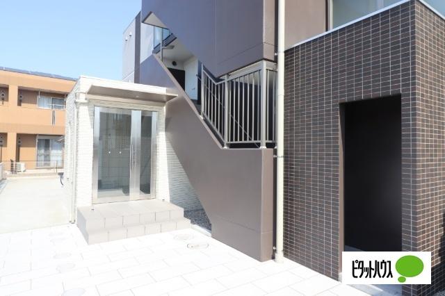 野洲市行畑マンション エントランス
