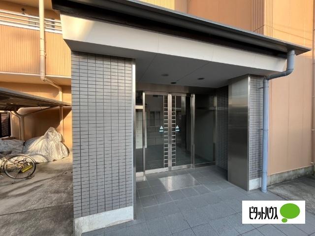 野洲市小篠原マンション エントランス