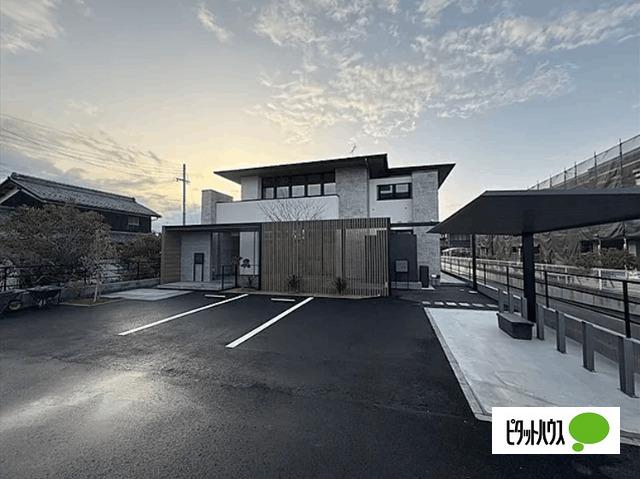 近江八幡市江頭町アパート 駐車場