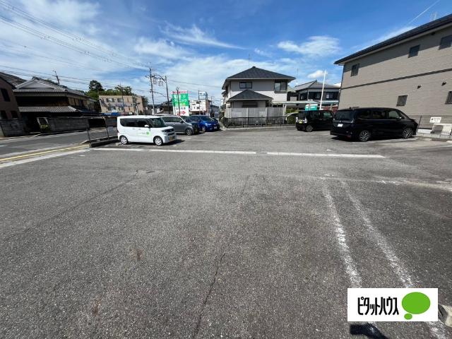野洲市行畑アパート 駐車場