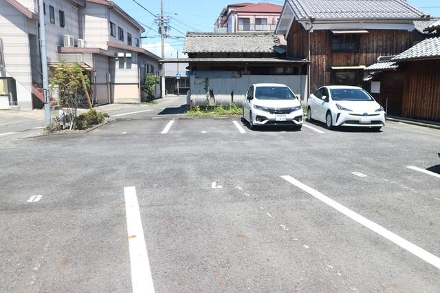コンフォール美喜　Ⅰ（203） 駐車場