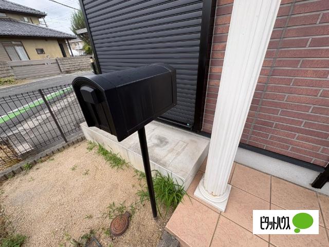 近江八幡市西本郷町アパート エントランス