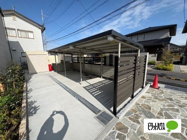 近江八幡市出町アパート 駐車場