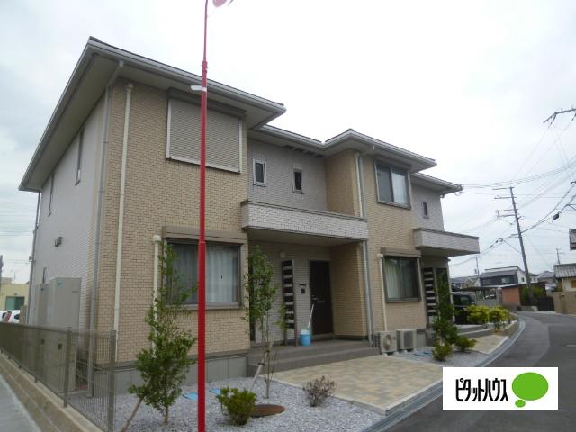 野洲市市三宅アパート 駐車場
