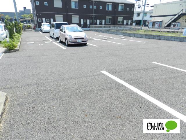 シャーメゾン　テルス 駐車場