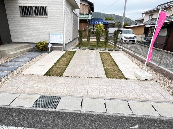 安土駅前ニュータウン7号地 駐車場