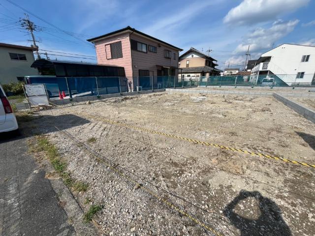 建築中