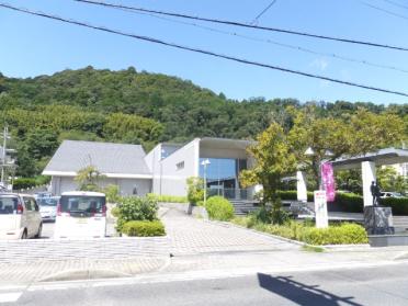 近江八幡市立図書館