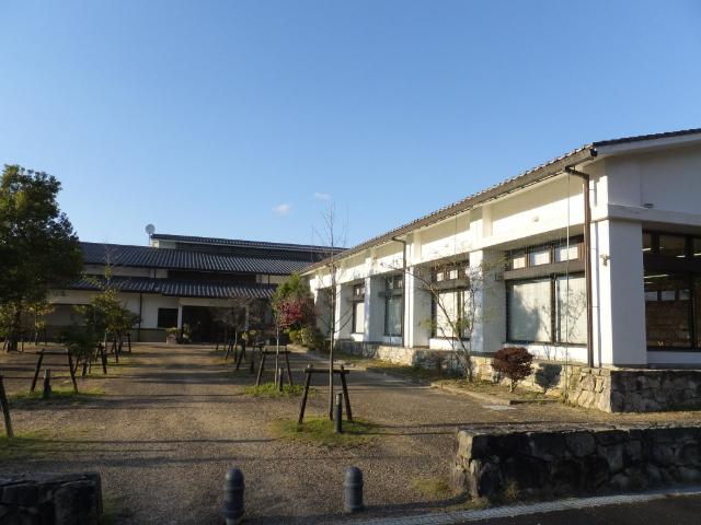 近江八幡市立安土図書館