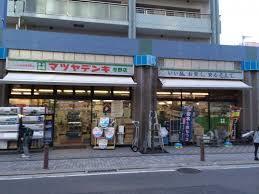 マツヤデンキ与野店：170m