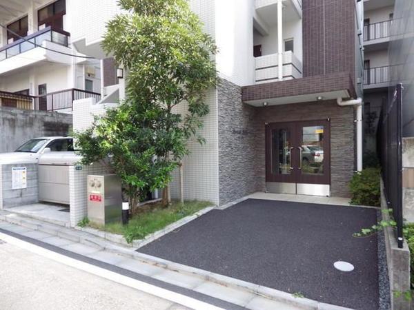 ロイヤルヒルズ浦和岸町（702） エントランス