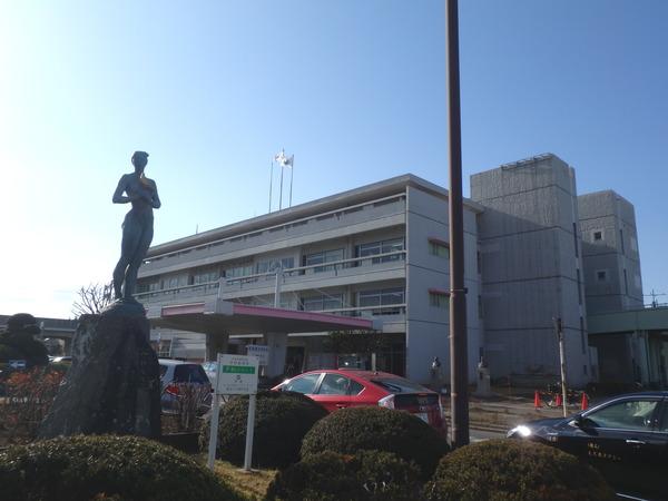 さいたま市中央区役所：390m