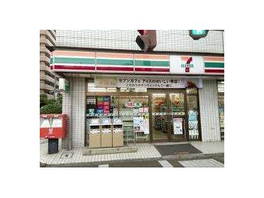 セブンイレブン浦和常盤店：132m