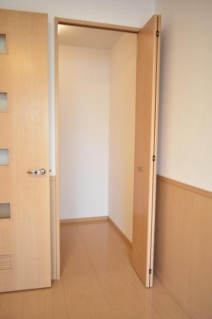 サンベルテ菅沼　Ⅰ（101） 収納