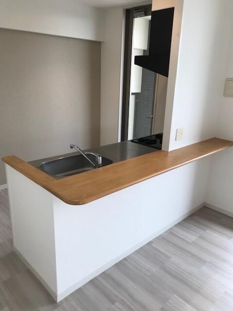 ロイヤルメドゥ北戸田（401） キッチン