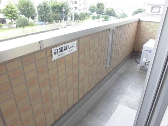 BRILLIANT　FLATS（301） バルコニー