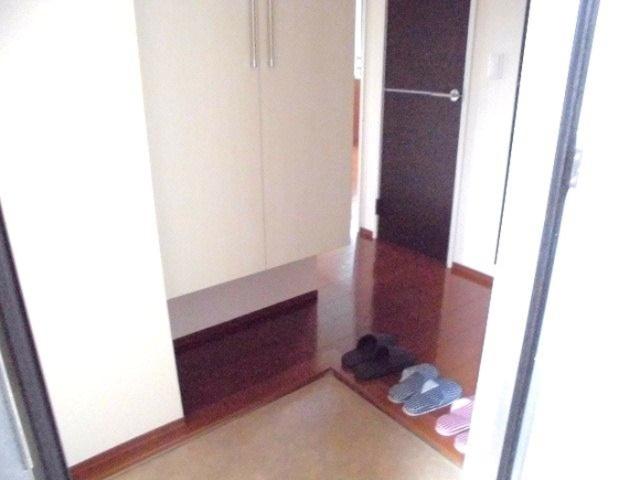 BRILLIANT　FLATS（301） 玄関