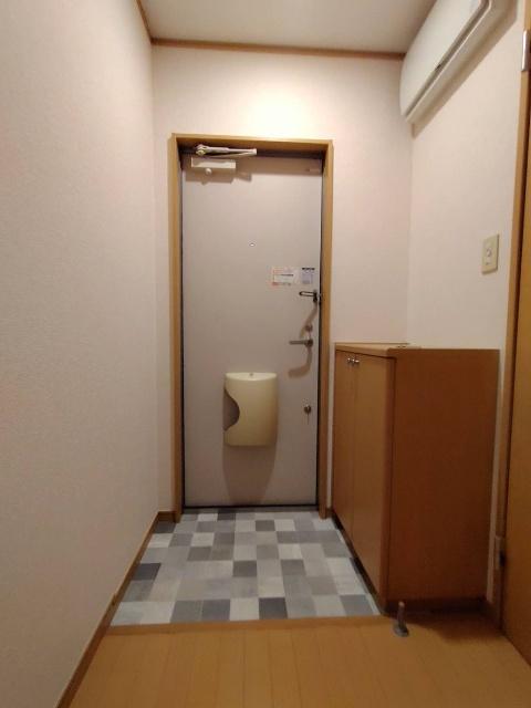 メゾンプランドール（101） 玄関