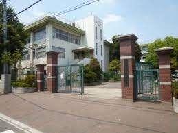 さいたま市立常盤小学校：405m
