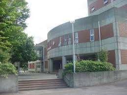 さいたま市立八王子中学校：1058m