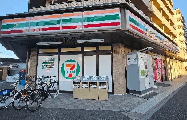 セブンイレブン戸田本町1丁目店：173m