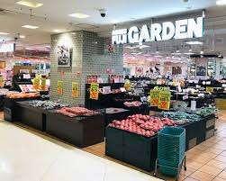 富士ガーデン浦和コルソ店：77m