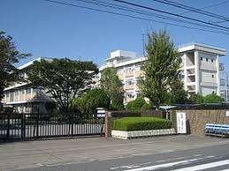 埼玉県立浦和工業高校：1584m