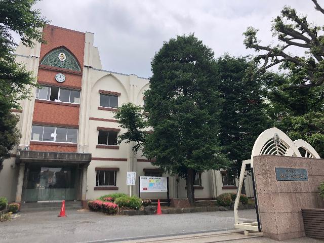 埼玉県立浦和第一女子高校：746m
