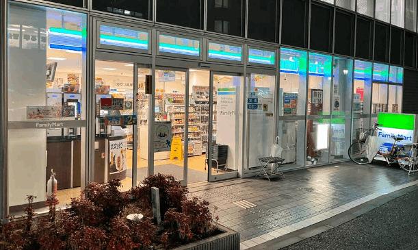 ファミリーマート南浦和駅西口店：517m