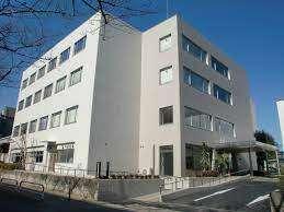 戸田市役所新曽南庁舎：552m