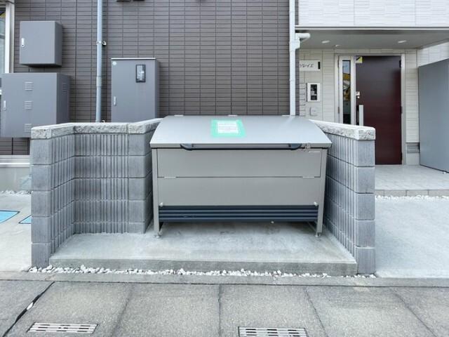 アンソレイエ（101） 共有部分