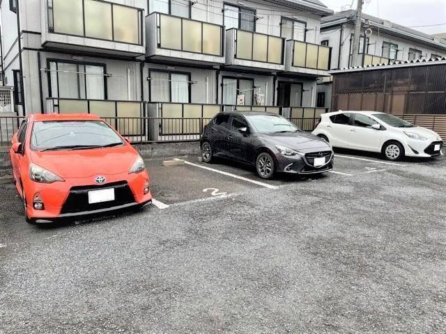 アルカンシェル（202） 駐車場