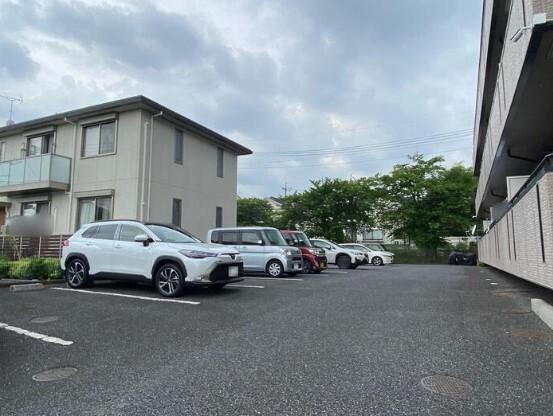 エクセルグランデ（301） 駐車場