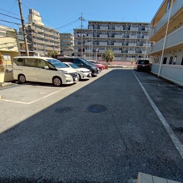 ラーバンライブ・別所沼（101） 駐車場
