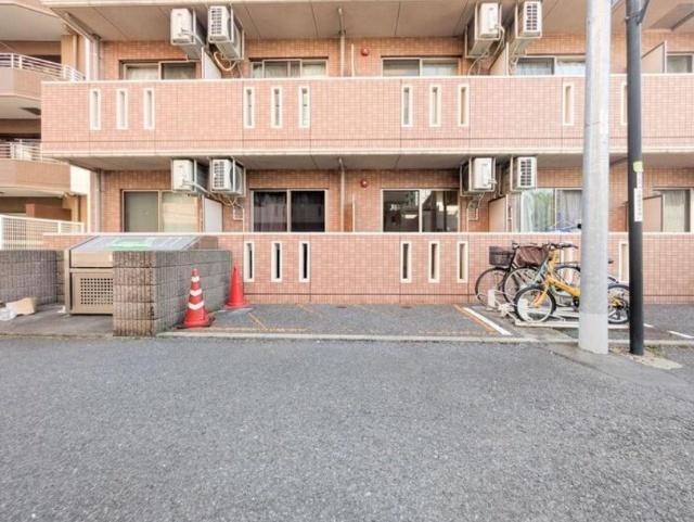 レフィナードスクエア（103） 駐車場