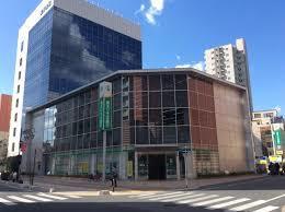 銀行