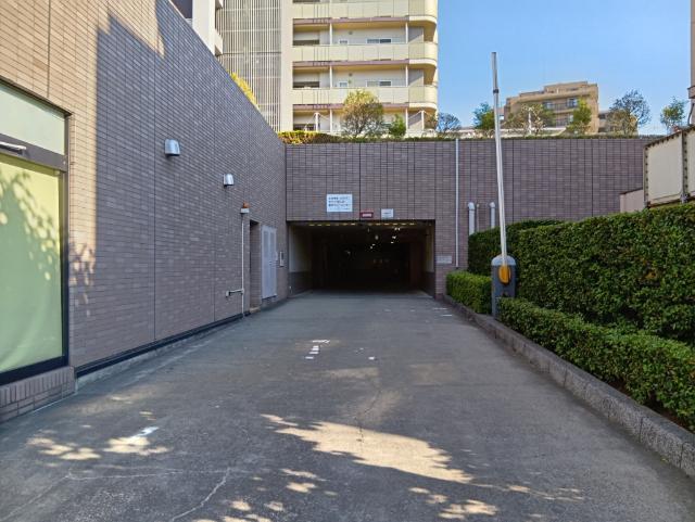 スカイフロントタワー川口 駐車場